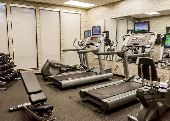 Courtyard By Marriott Lafayette
