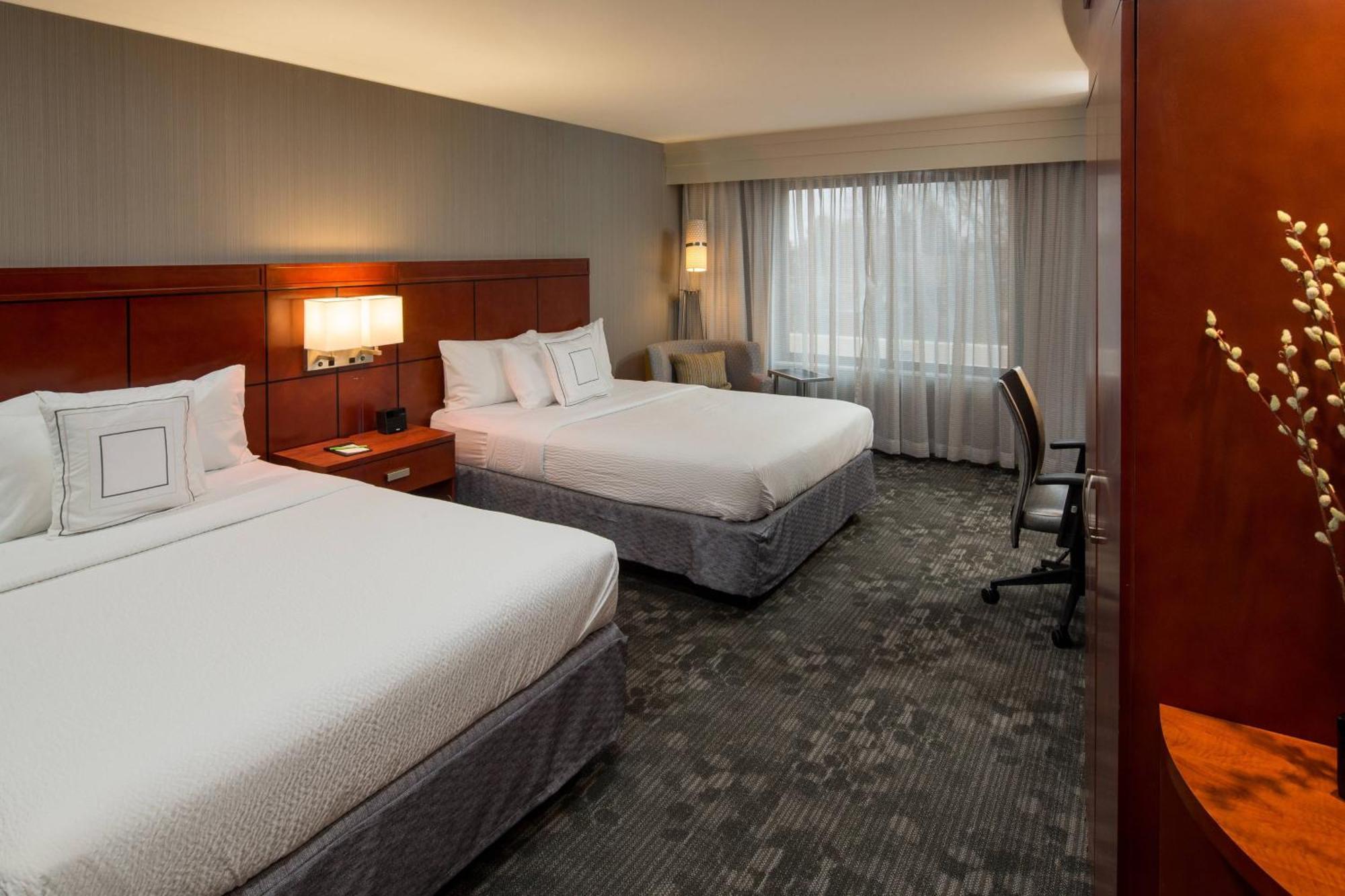 Courtyard By Marriott