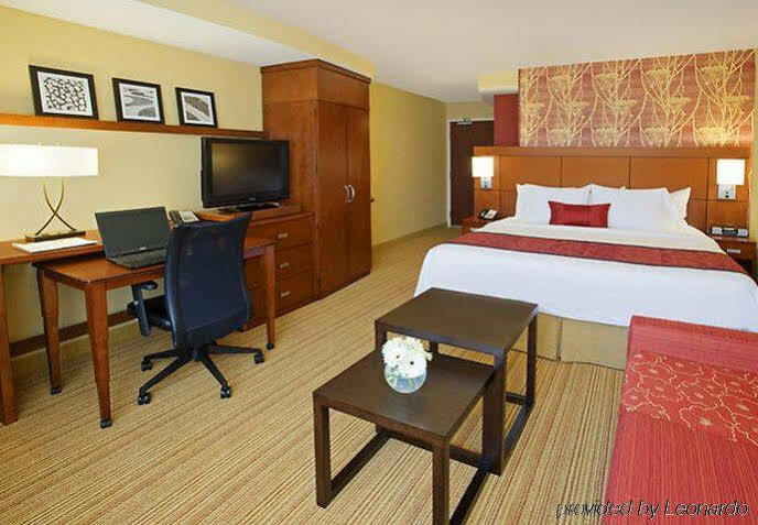 Hotel Courtyard By Marriott 3*