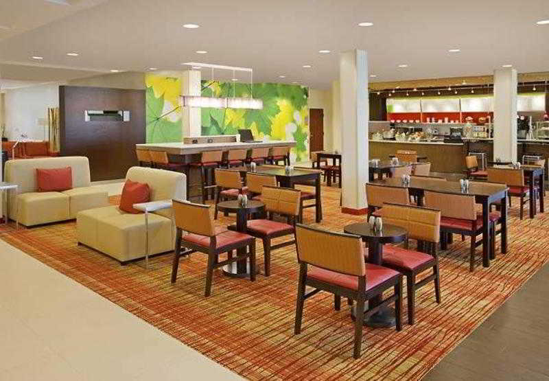 Courtyard By Marriott Lafayette
